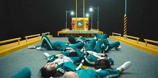 鱿鱼游戏弹珠游戏细节_鱿鱼游戏3韩剧_鱿鱼游戏吴一男分析